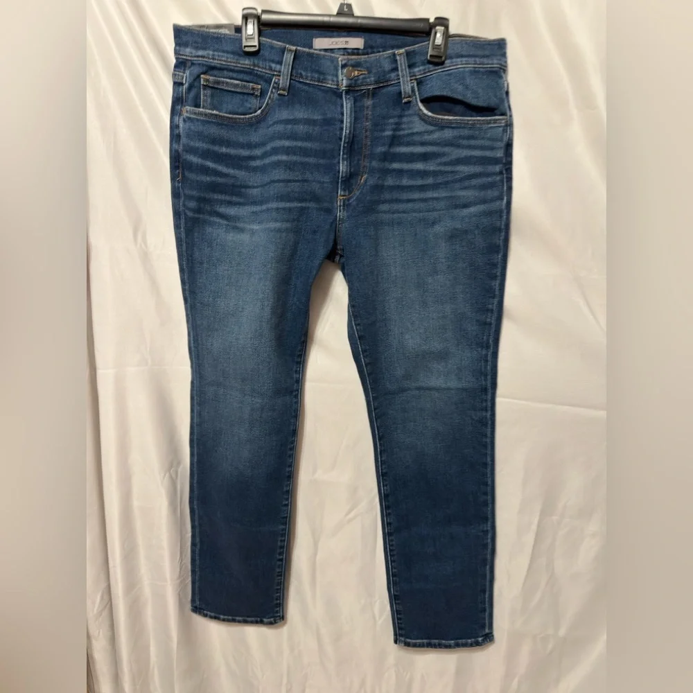 Joes Jeans questions leave
